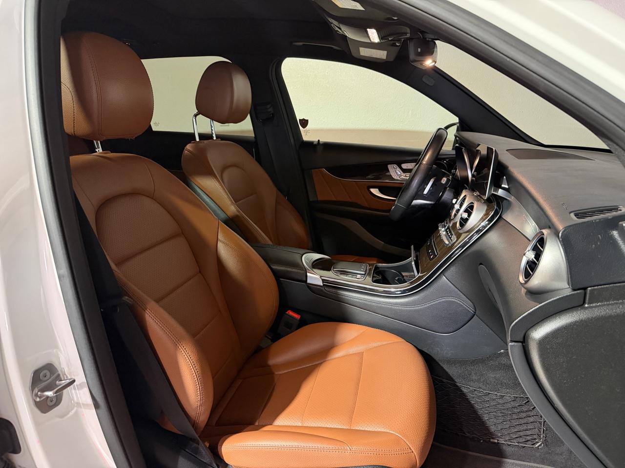 Mercedes-Benz GLC-Class GLC300 2020