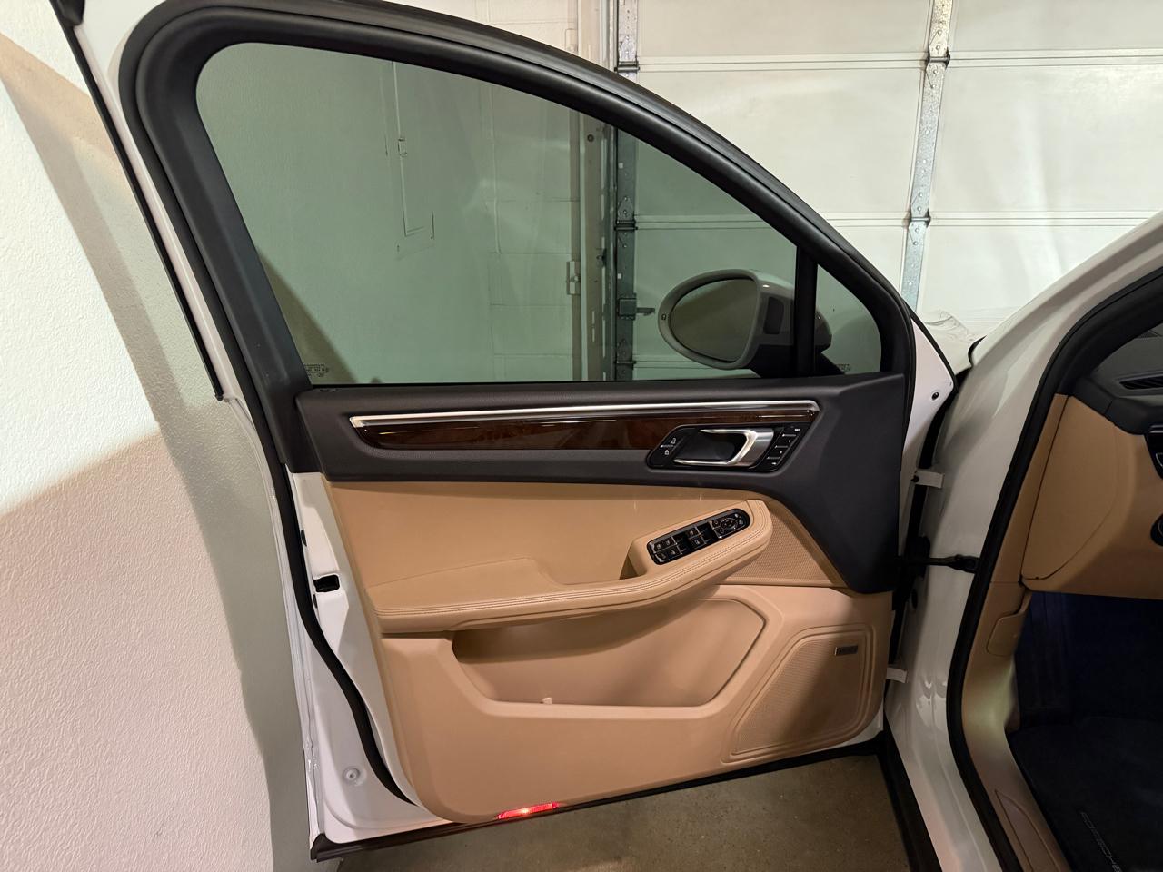 Porsche Macan Base 2019