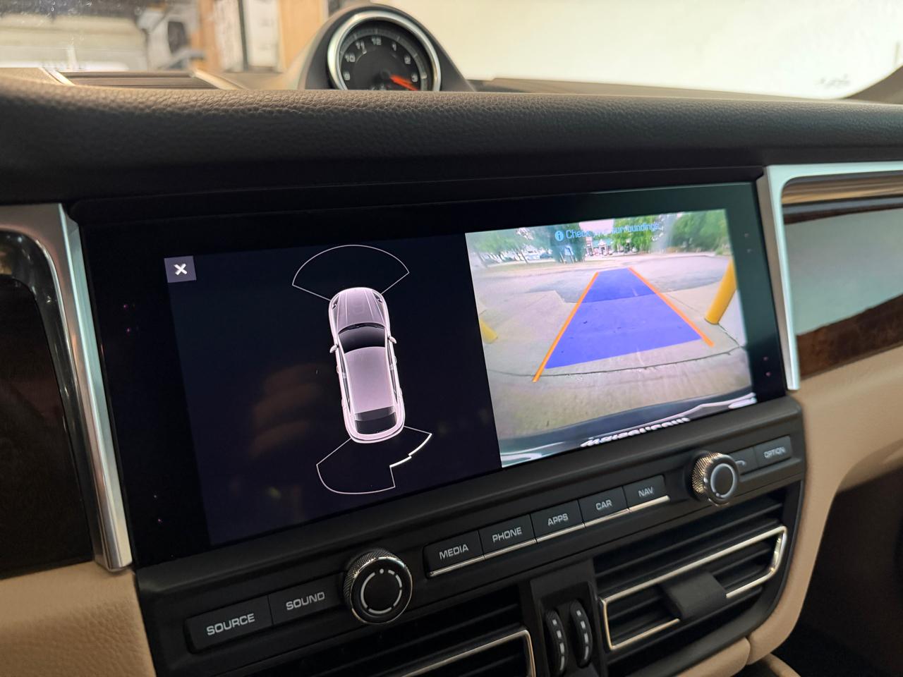 Porsche Macan Base 2019