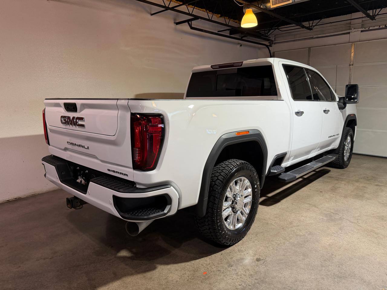 GMC Sierra 2500HD Denali Crew Cab 4WD 2020