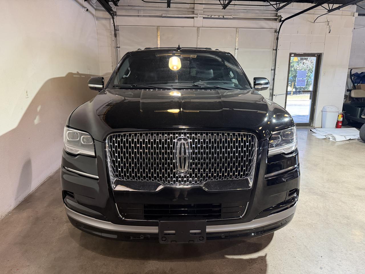 Lincoln Navigator L Reserve 4WD 2023