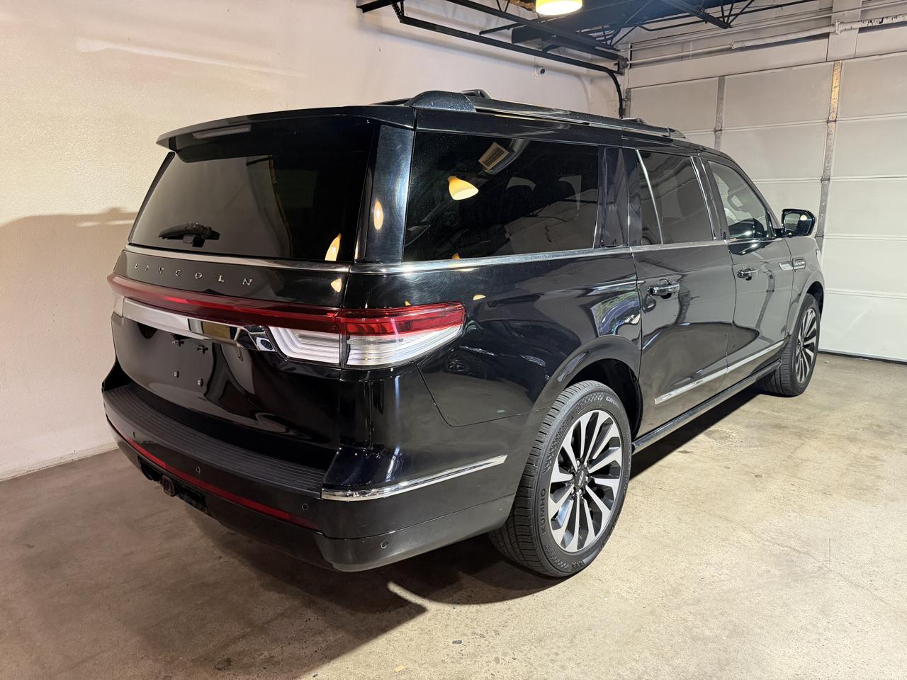 Lincoln Navigator L Reserve 4WD 2023