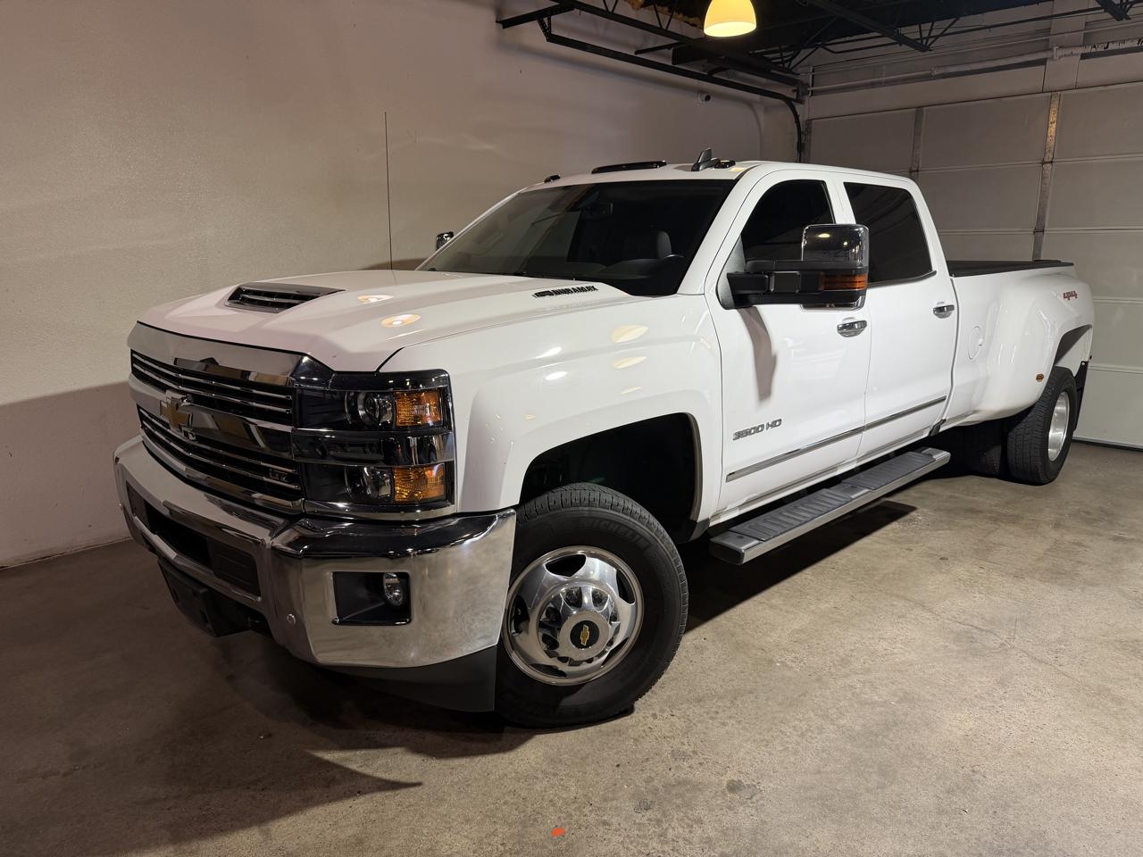 2019 Chevrolet Silverado 3500HD LTZ Crew Cab DRW 4WD