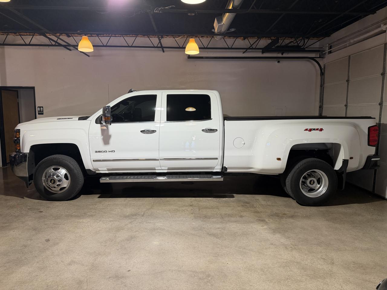 Chevrolet Silverado 3500HD LTZ Crew Cab DRW 4WD 2019