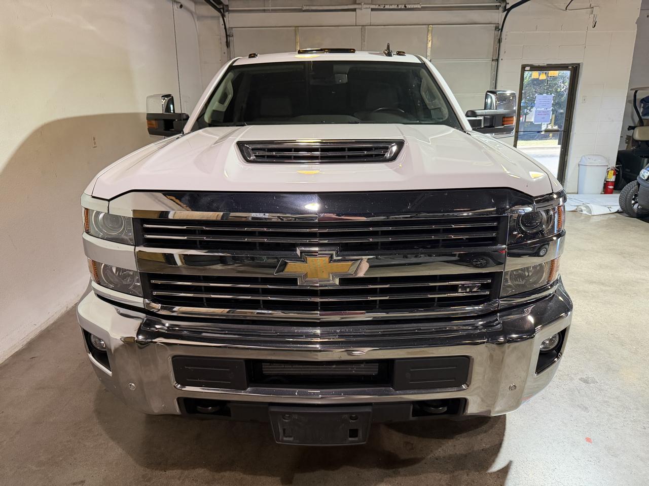 Chevrolet Silverado 3500HD LTZ Crew Cab DRW 4WD 2019