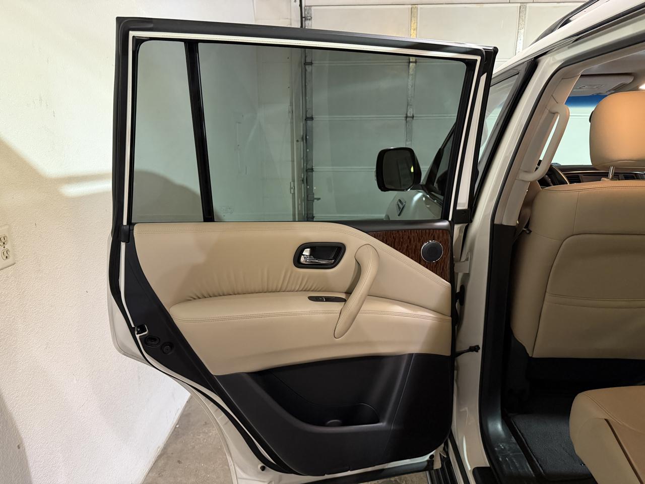 Nissan Armada SL 4WD 2017