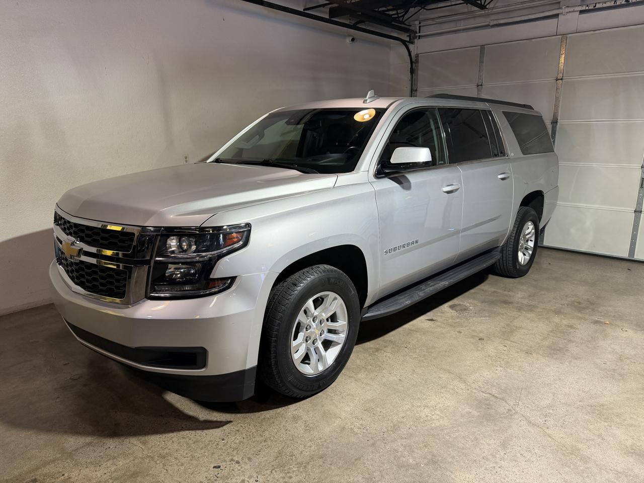 Chevrolet Suburban LT 4WD 2017
