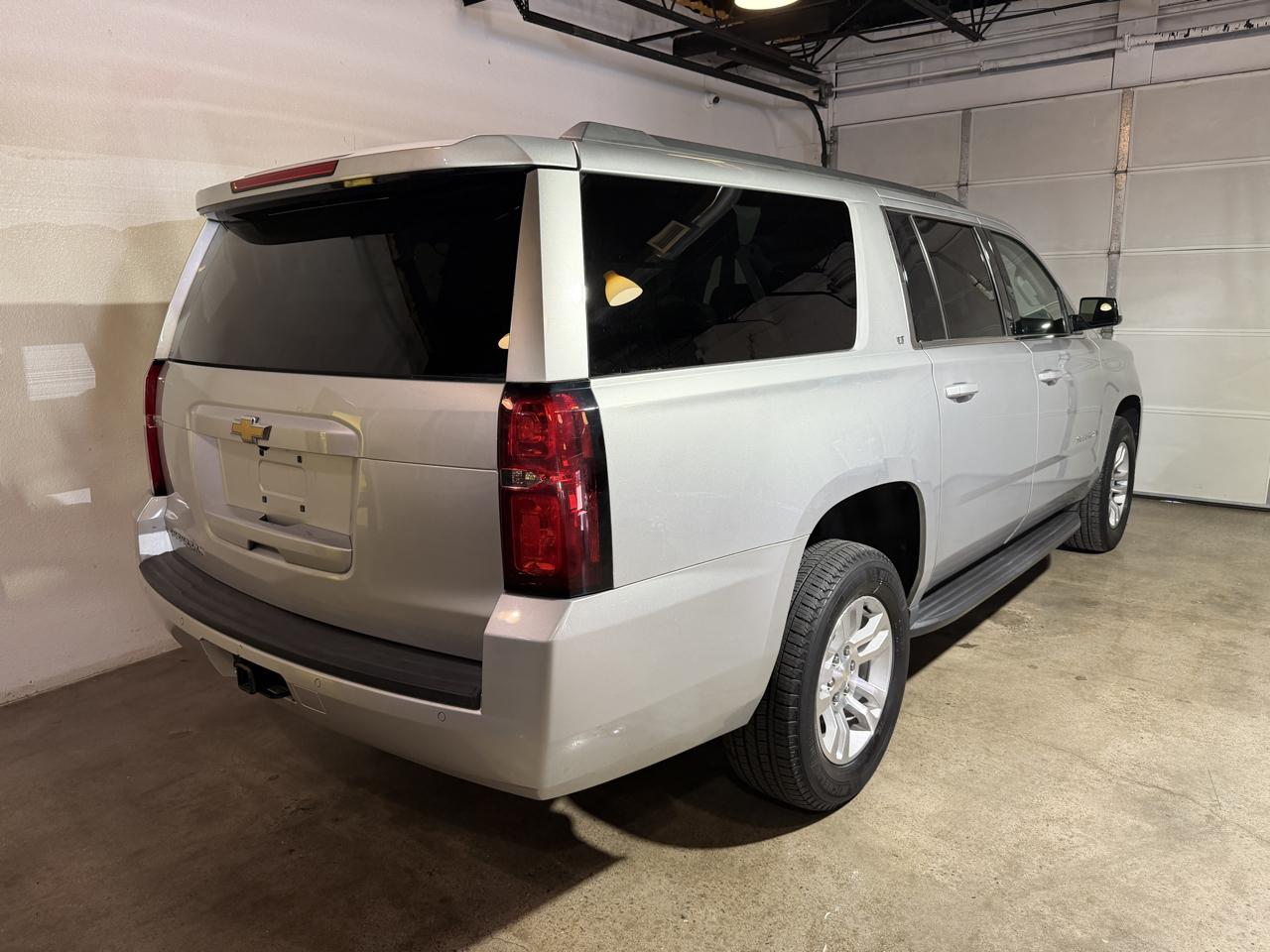 Chevrolet Suburban LT 4WD 2017