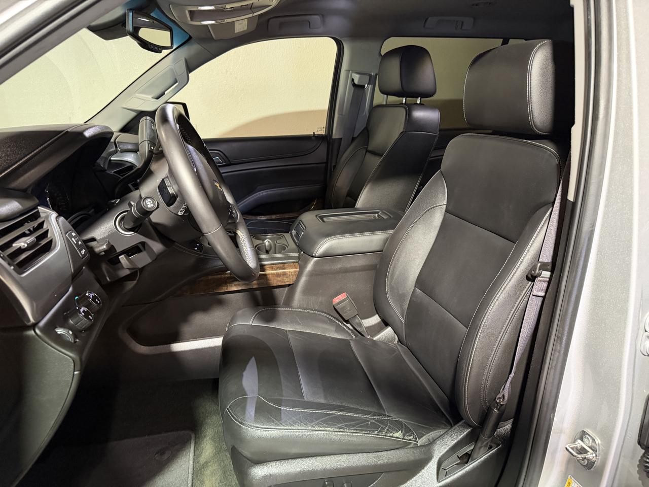 Chevrolet Suburban LT 4WD 2017