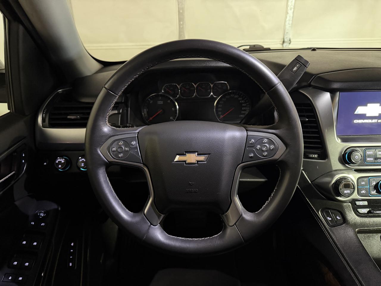 Chevrolet Suburban LT 4WD 2017
