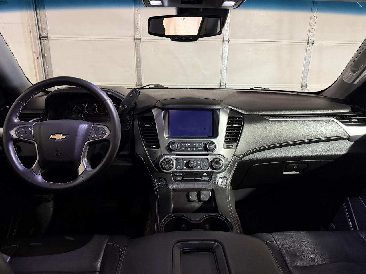 Chevrolet Suburban LT 4WD 2017