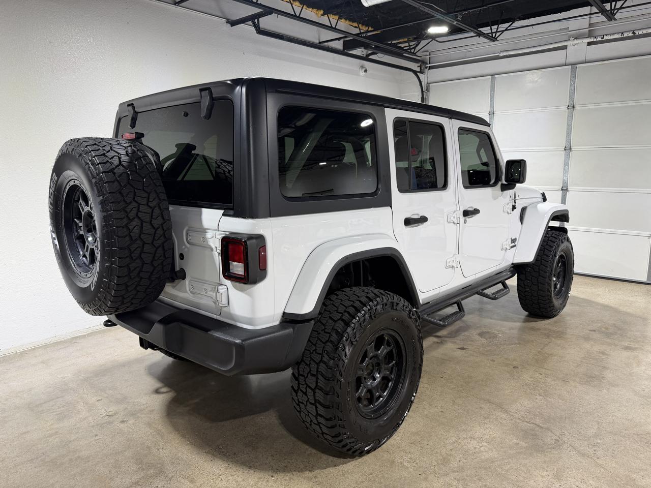 Jeep Wrangler  2021