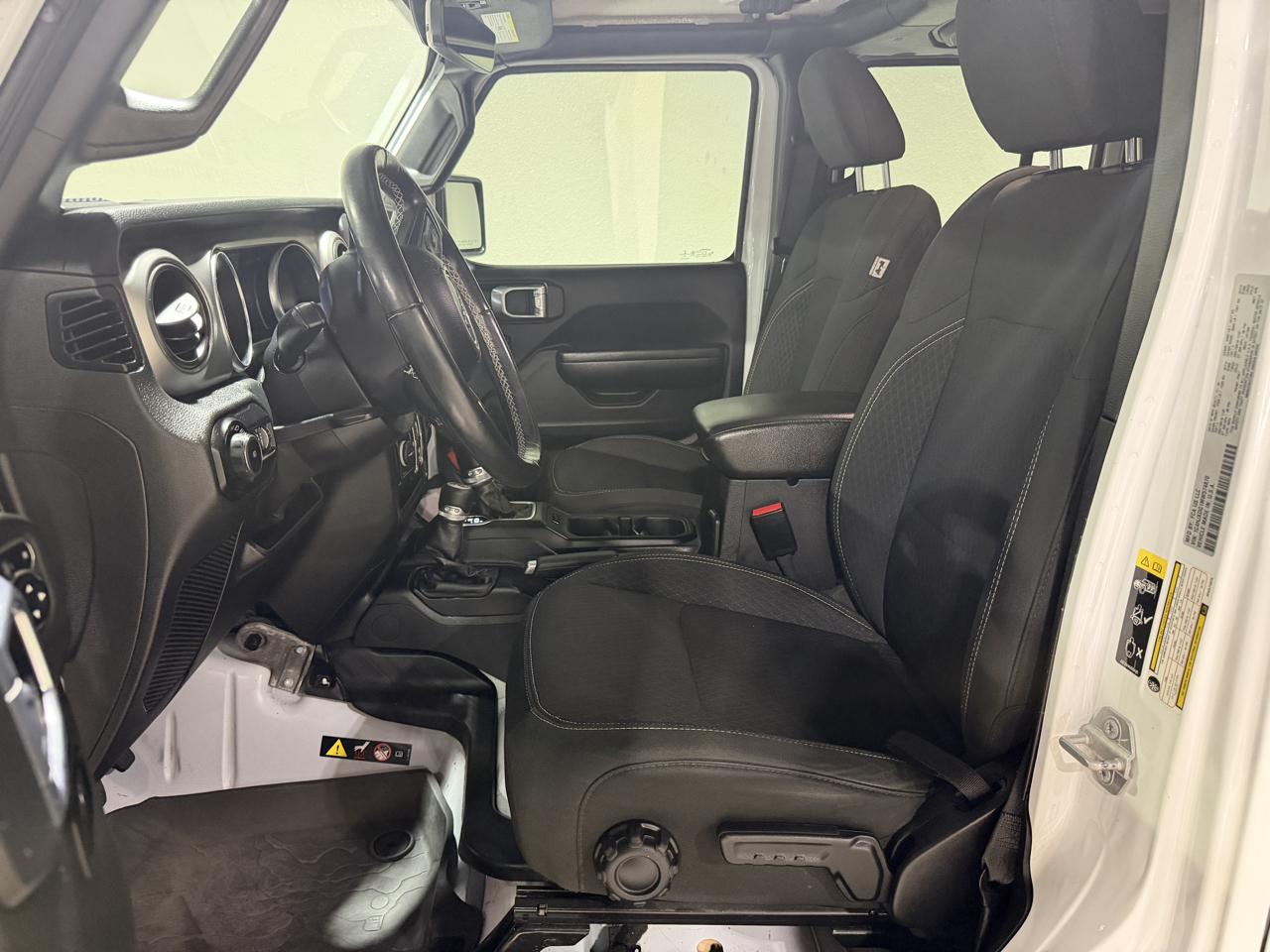 Jeep Wrangler  2021
