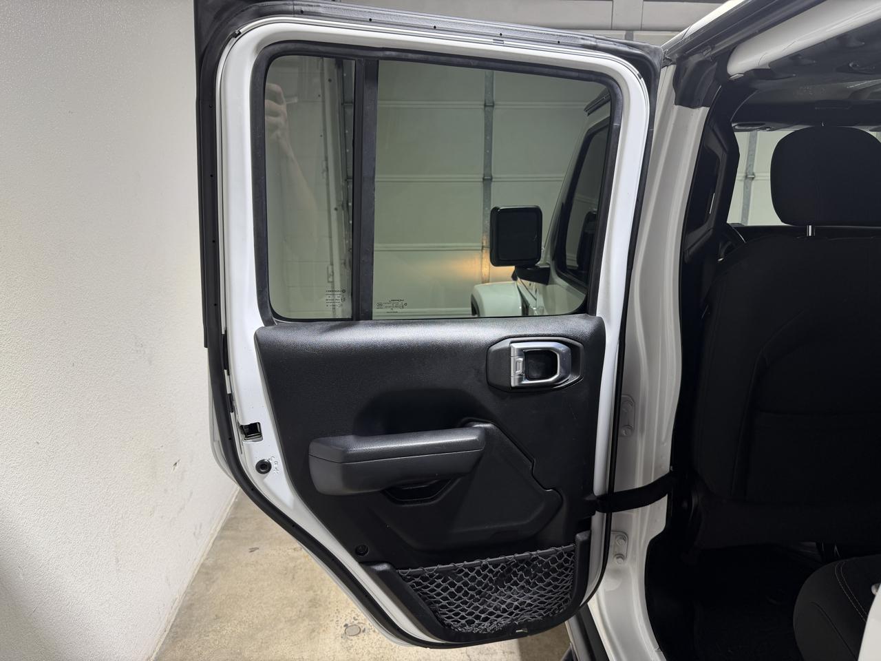 Jeep Wrangler  2021