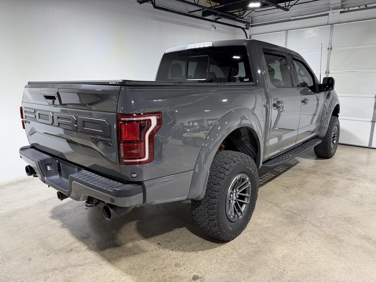 Ford F-150 Raptor SuperCrew 4WD 2020