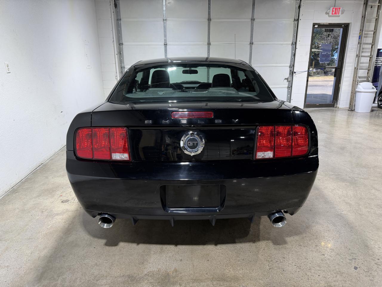 Ford Mustang  2007