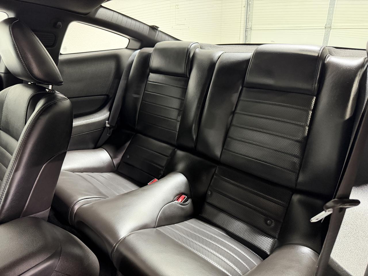 Ford Mustang  2007