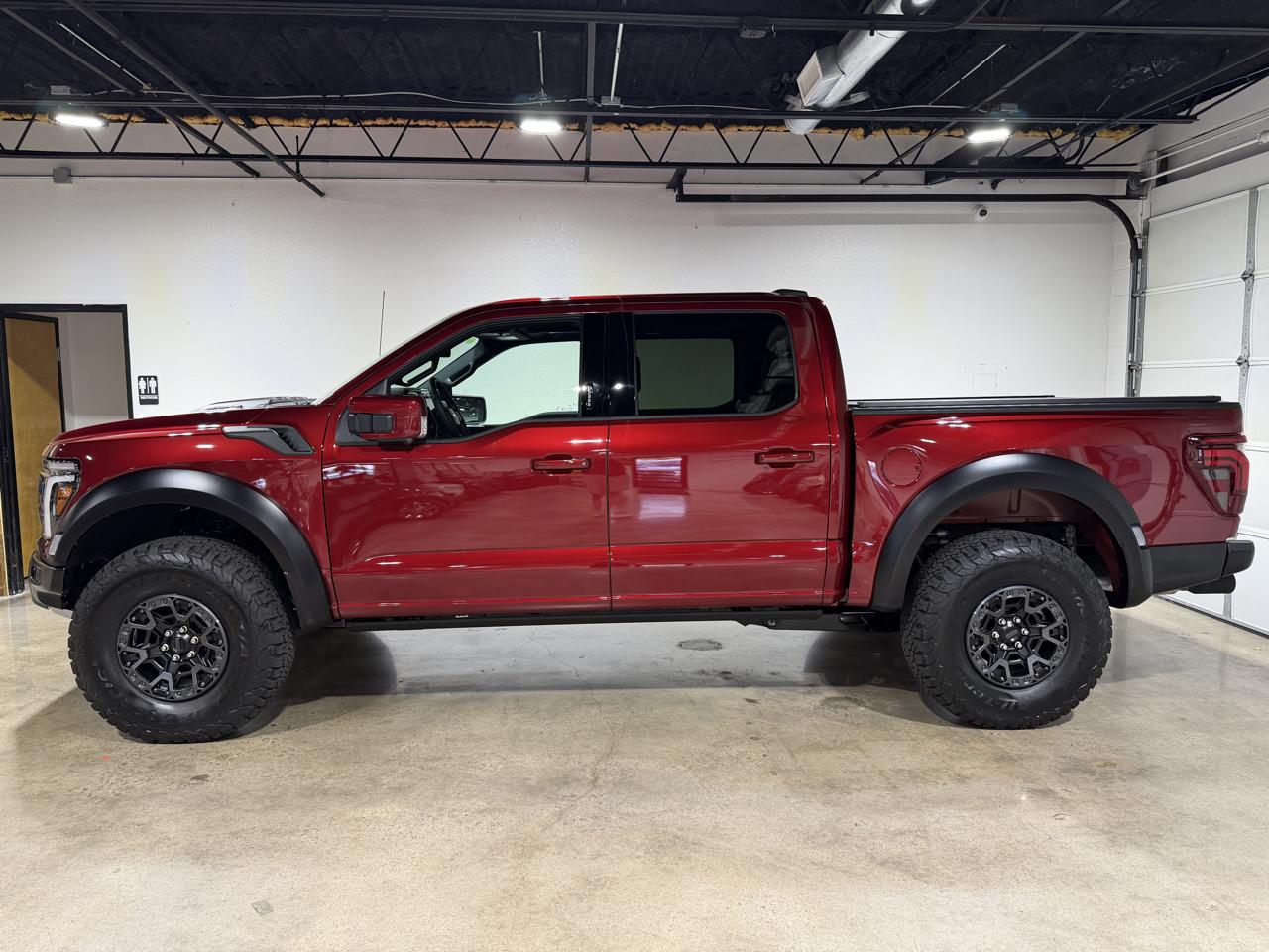 Ford F-150 Raptor SuperCrew 4WD 2026