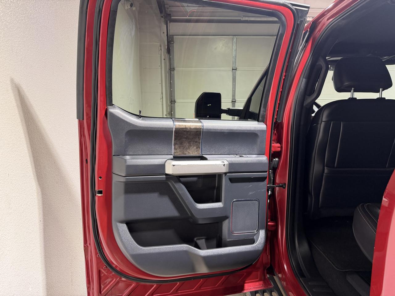 Ford F-250 SD Lariat Crew Cab 4WD 2022
