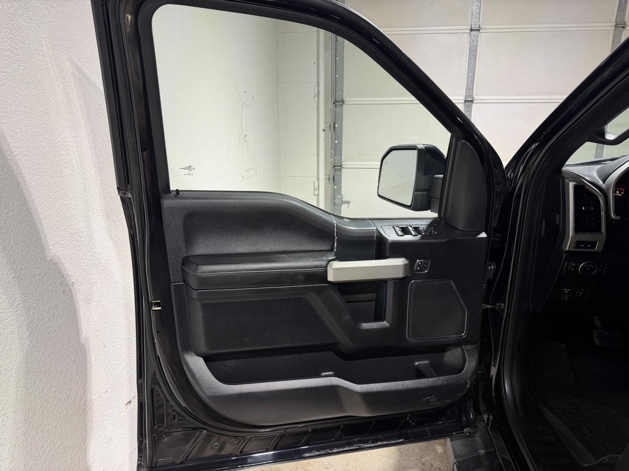 Ford F-150 Lariat SuperCrew 5.5-ft. Bed 4WD 2019