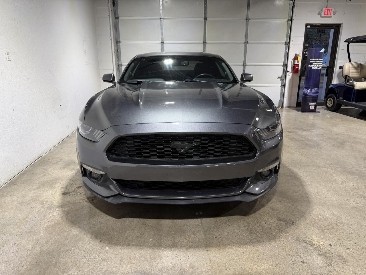 Ford Mustang EcoBoost Coupe 2015