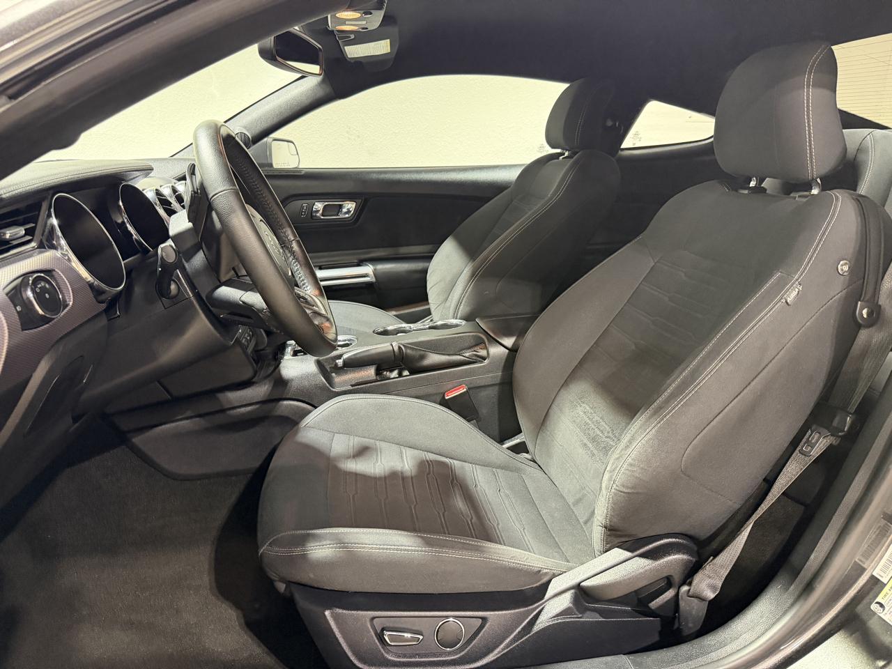 Ford Mustang EcoBoost Coupe 2015