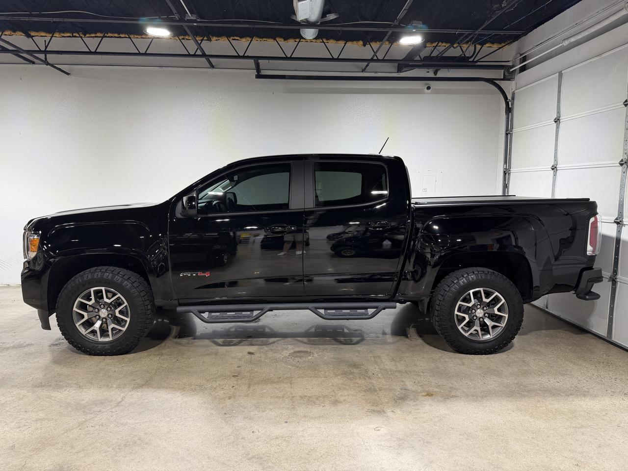GMC Canyon AT4 Crew Cab 4WD 2022