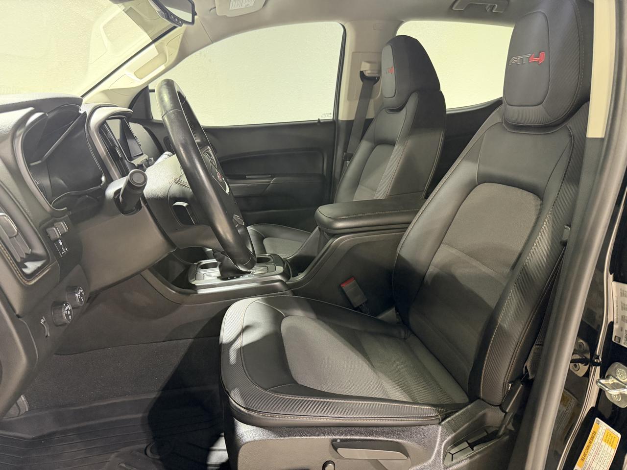 GMC Canyon AT4 Crew Cab 4WD 2022