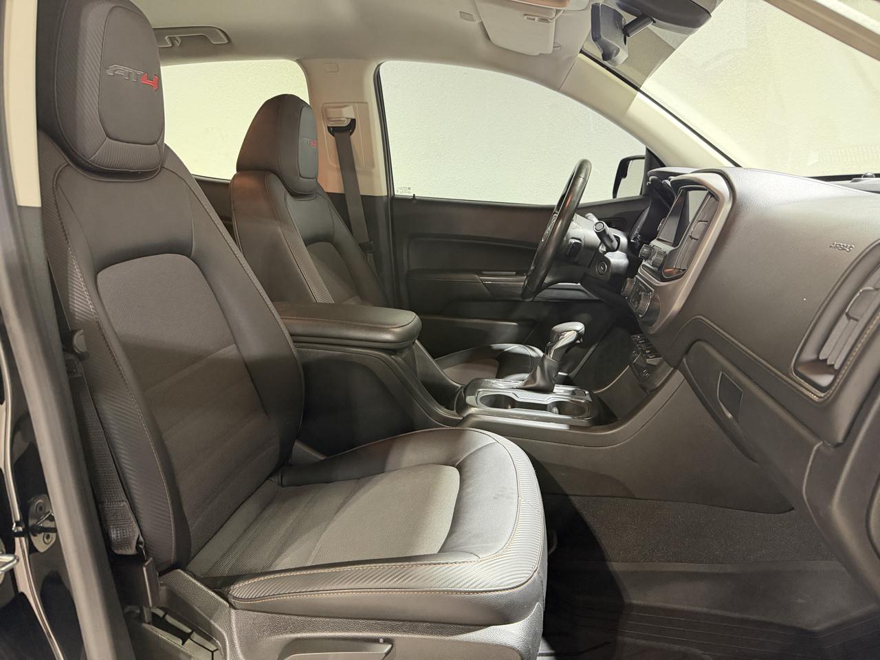 GMC Canyon AT4 Crew Cab 4WD 2022