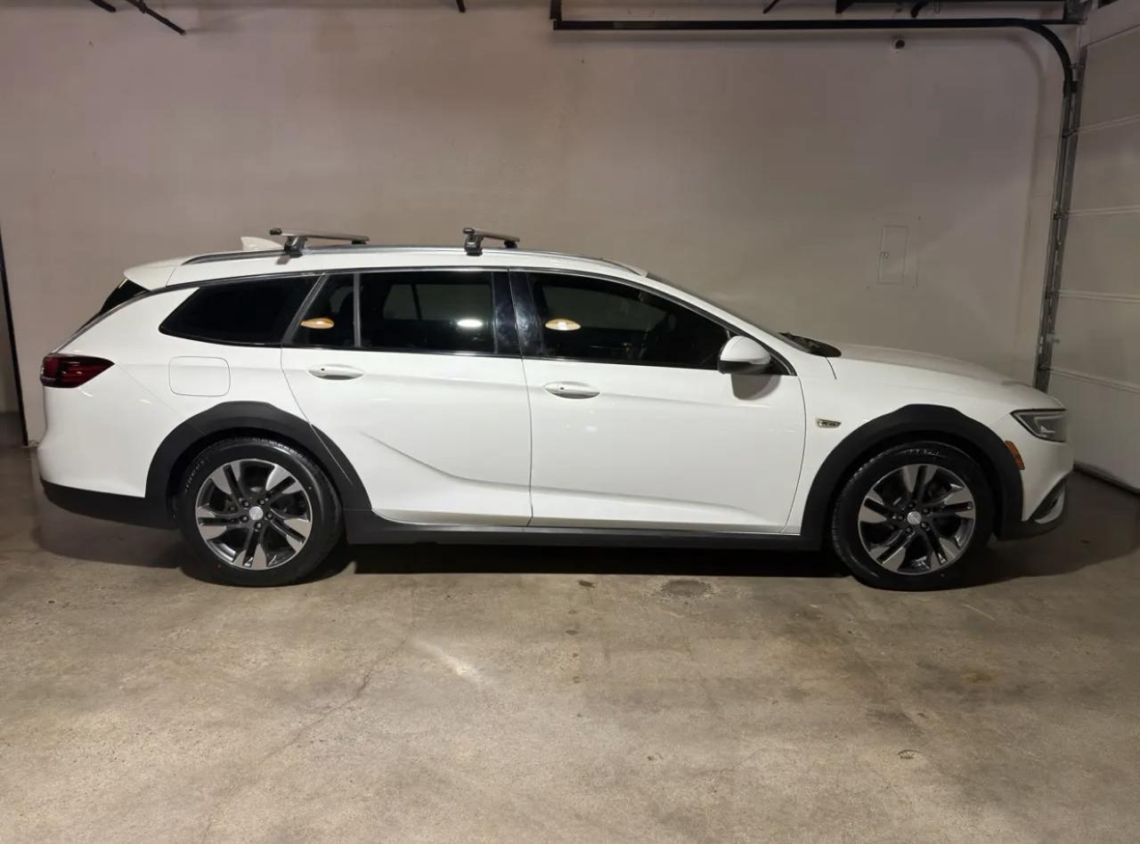 Buick Regal TourX Essence 2018