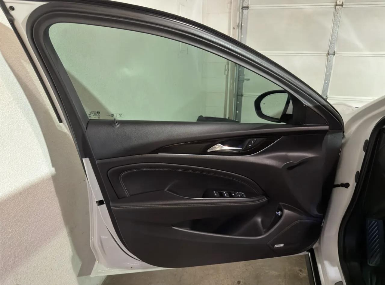 Buick Regal TourX Essence 2018