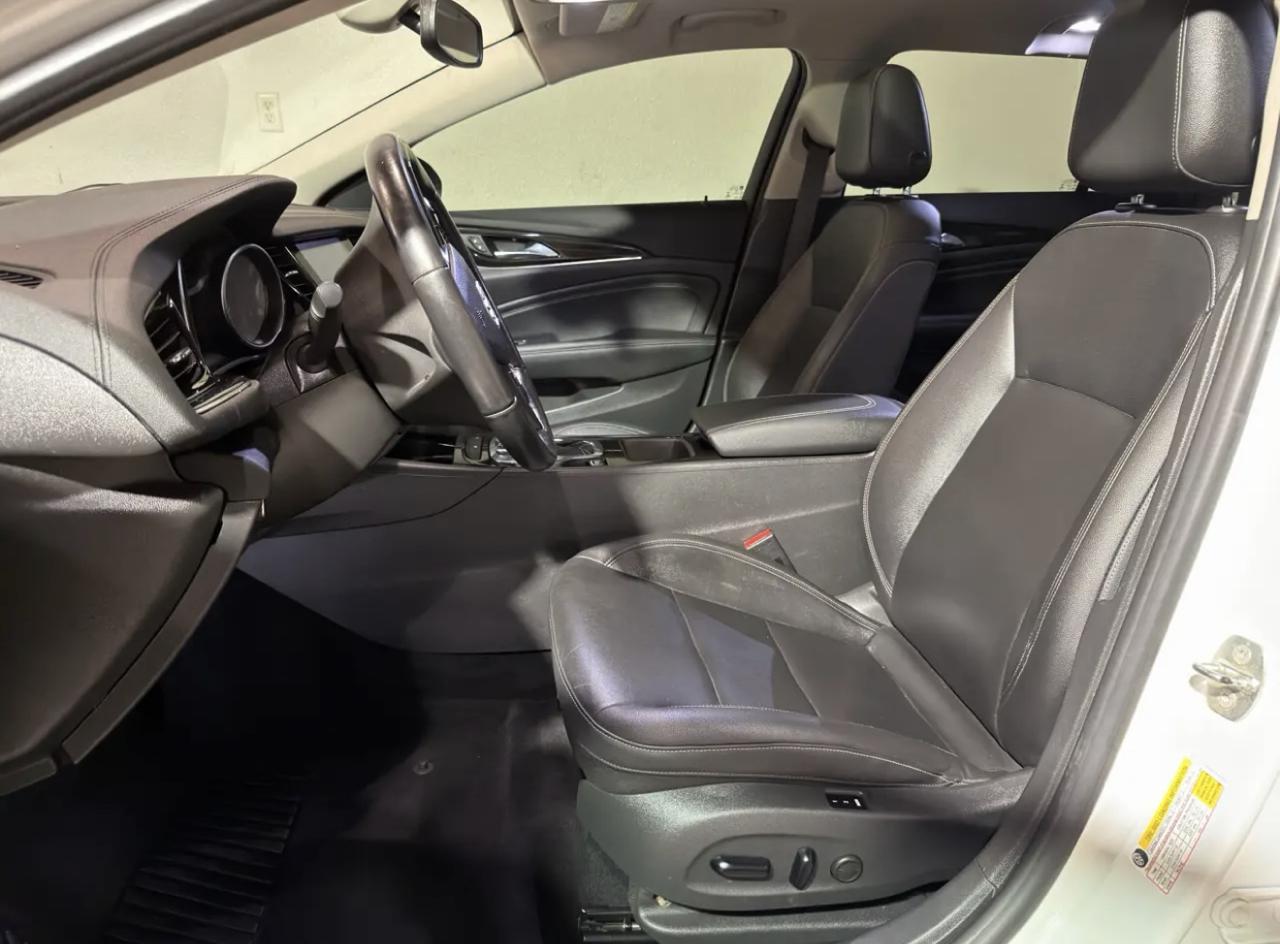 Buick Regal TourX Essence 2018