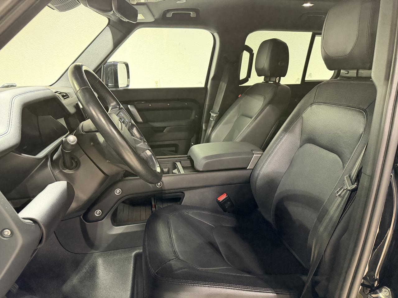 Land Rover Defender 130 X-Dynamic SE 2024