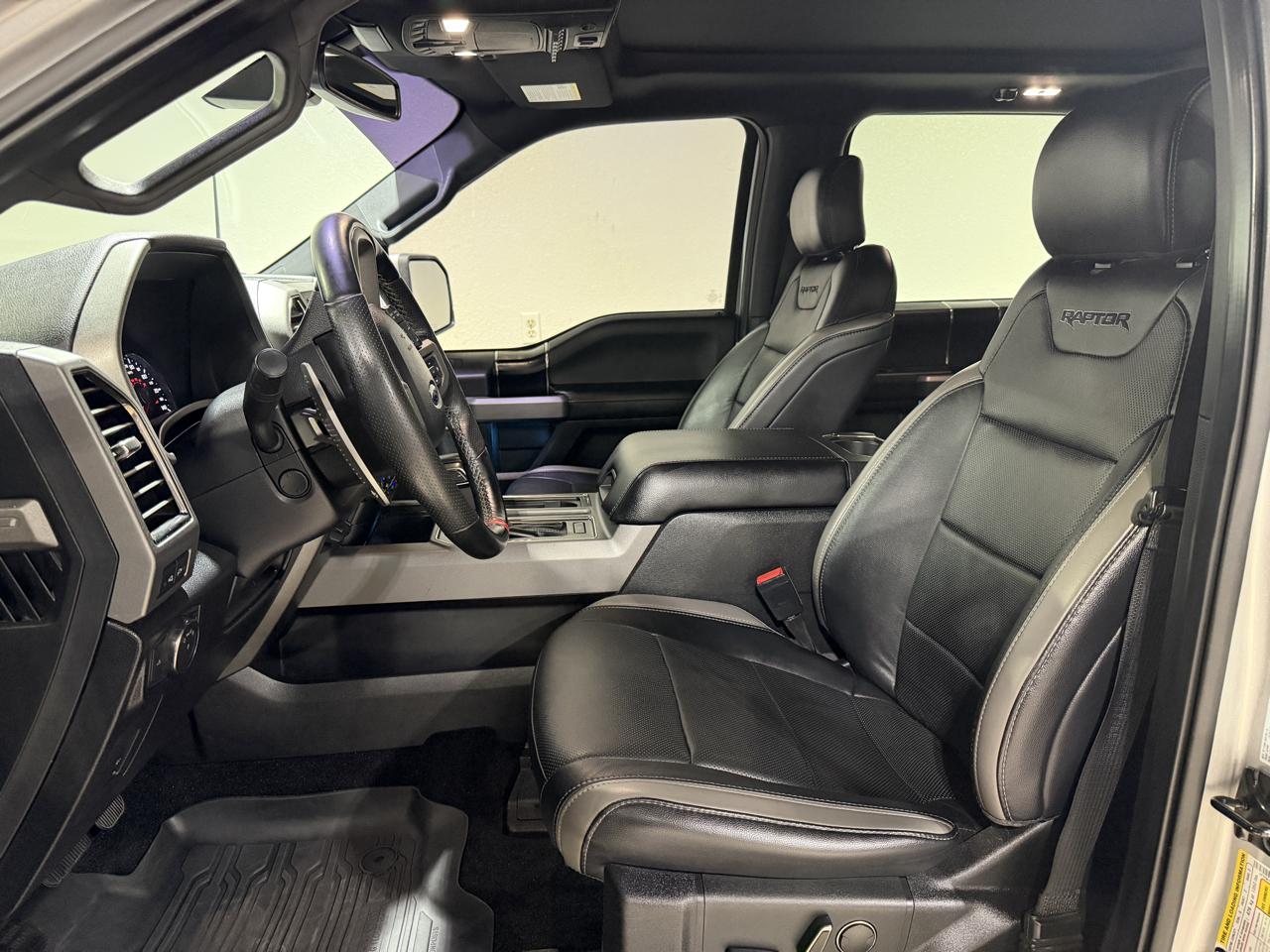 Ford F-150 Raptor SuperCrew 4WD 2018