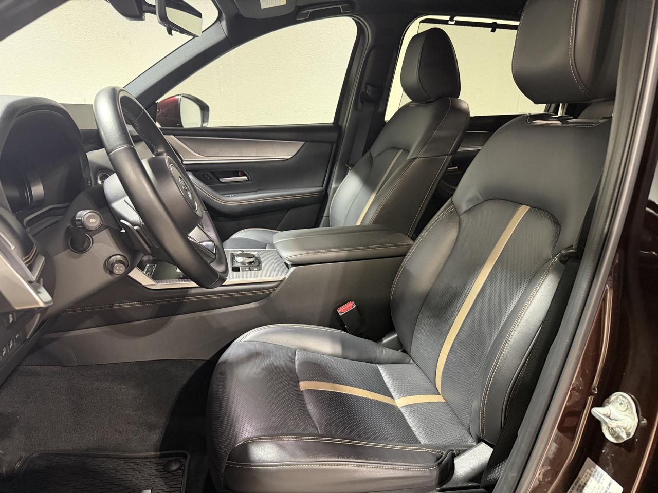 Mazda CX-90  2024
