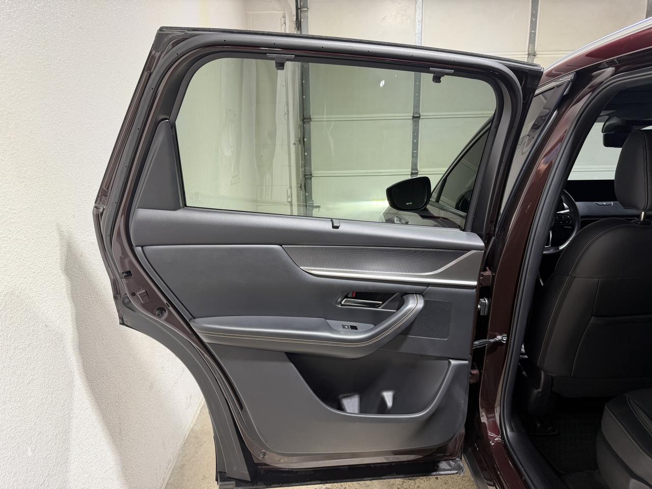 Mazda CX-90  2024