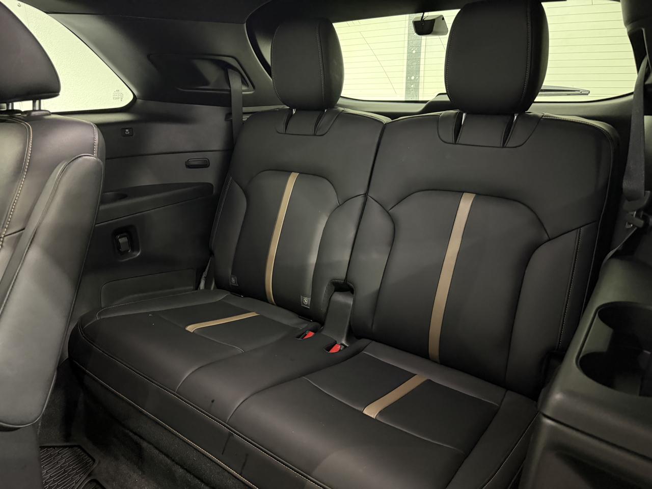 Mazda CX-90  2024