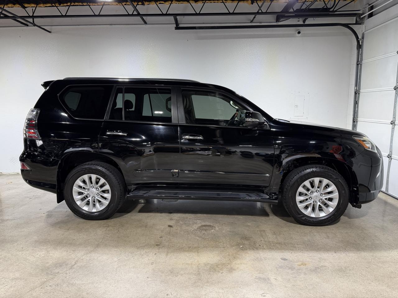 Lexus GX 460 Sport Utility 2014