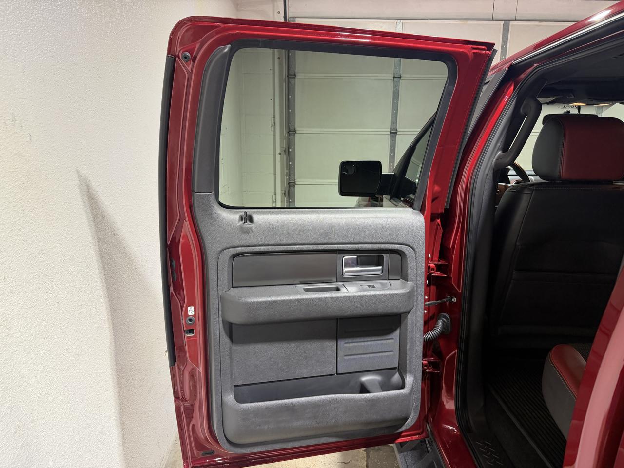 Ford F-150 SVT Raptor SuperCrew 5.5-ft. Bed 4WD 2014