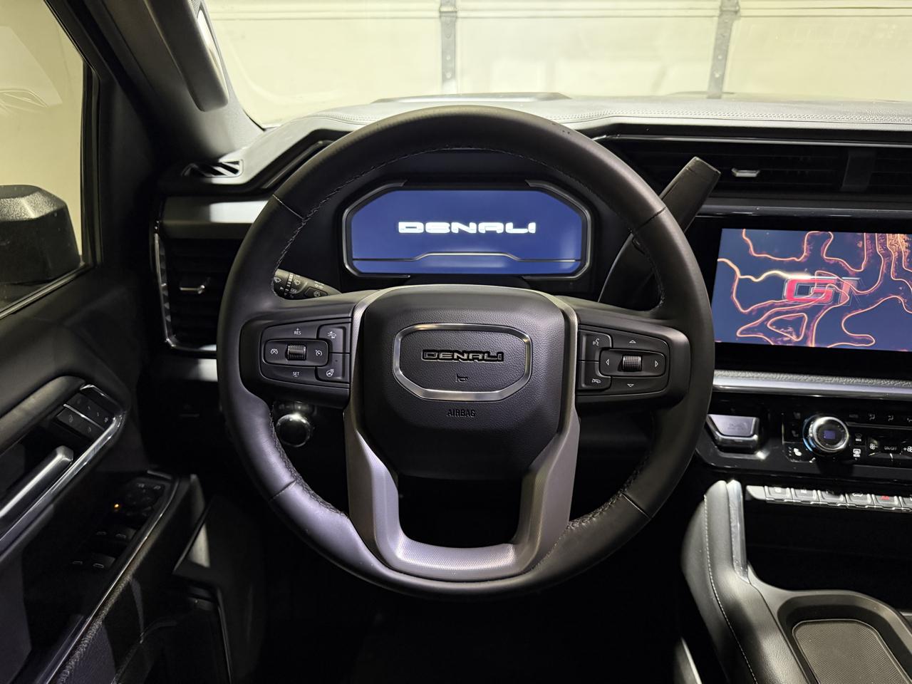 GMC Sierra 2500HD Denali Crew Cab 4WD 2024