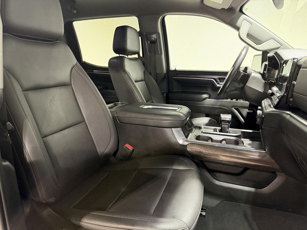 Chevrolet Silverado 1500 LTZ Crew Cab 4WD 2022