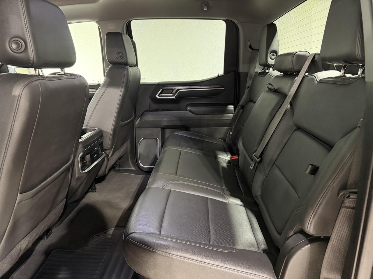 Chevrolet Silverado 1500 LTZ Crew Cab 4WD 2022