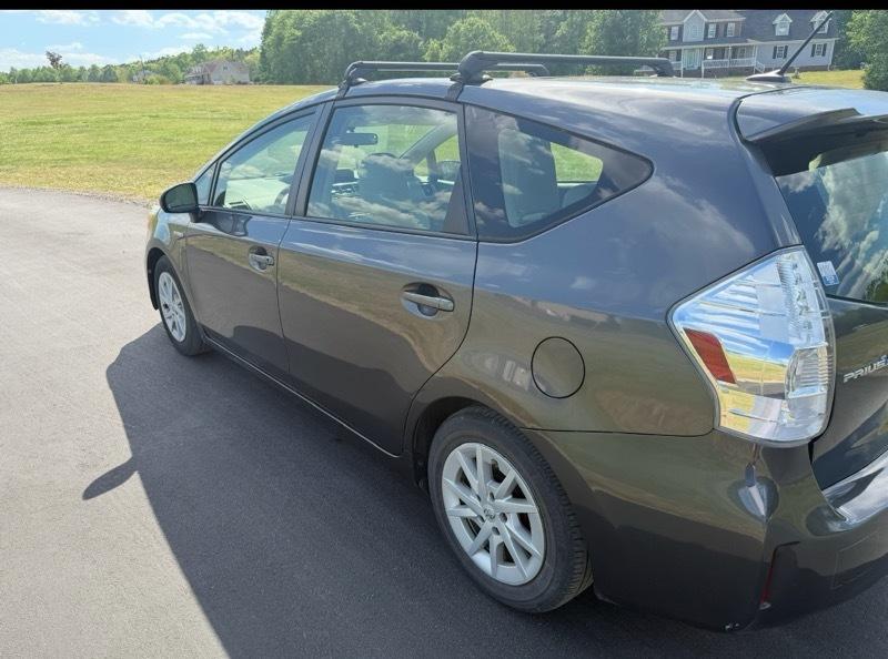 Toyota Prius V Three 2014