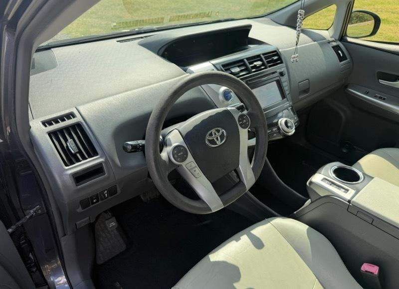 Toyota Prius V Three 2014