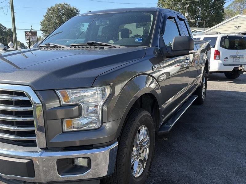 Ford F-150 XL SuperCab 8-ft. Bed 4WD 2015