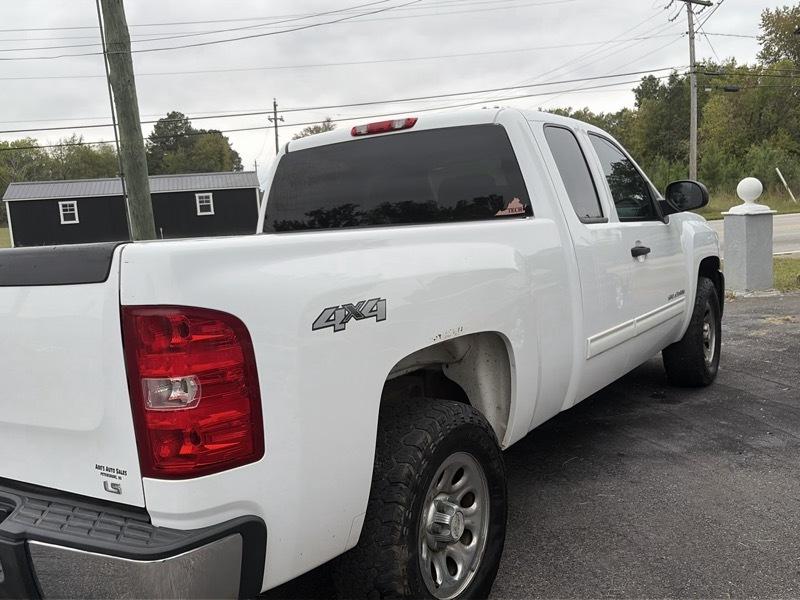 Chevrolet Silverado 1500 LS Extended Cab 4WD 2012