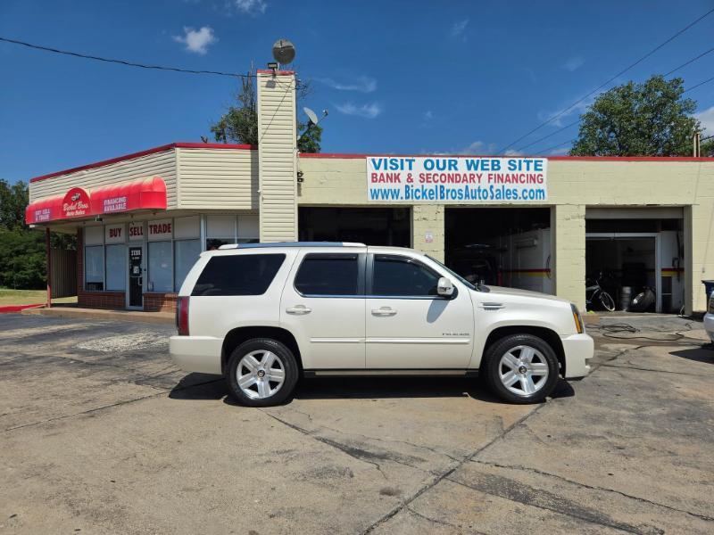 2013 Cadillac Escalade AWD Premium