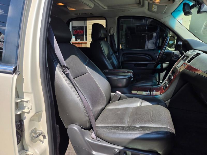 Cadillac Escalade AWD Premium 2013