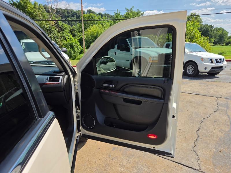 Cadillac Escalade AWD Premium 2013