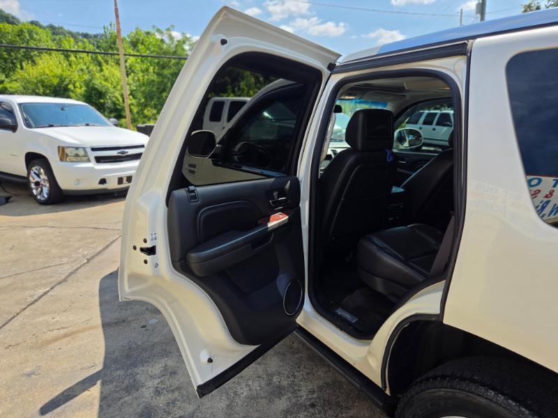 Cadillac Escalade AWD Premium 2013